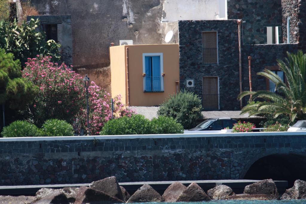Villa La Casa Di Via Lungomare Santa Marina Salina Exterior foto